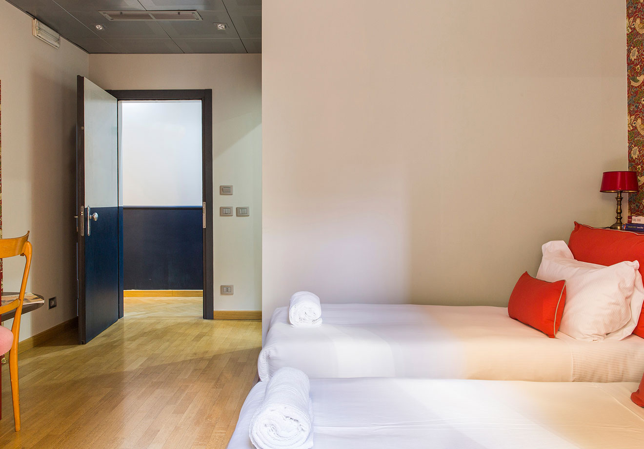 Small Double rooms in rome